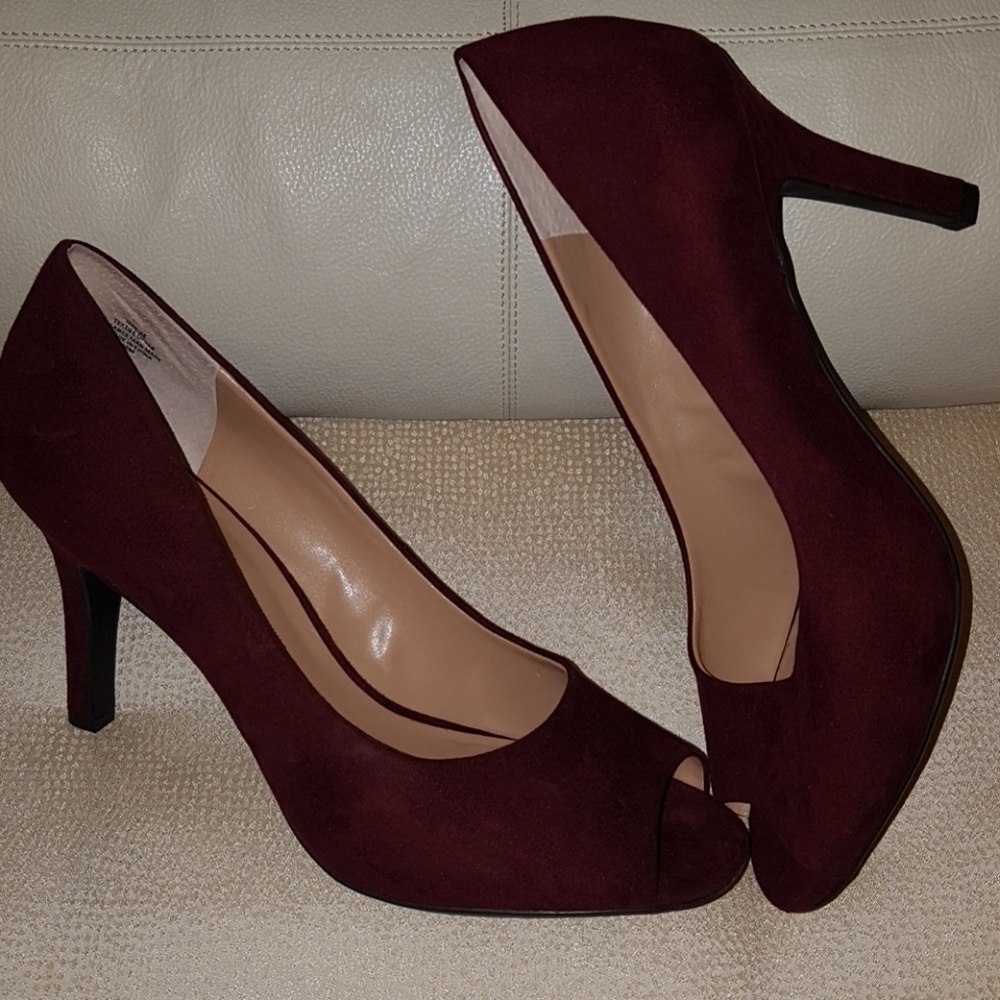 Open toe heels- Kelly & Katie
